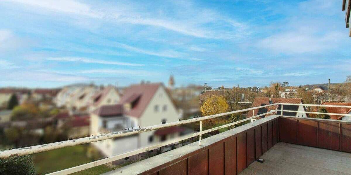 Stadtpanorama im Penthouse: Exklusive Aussicht, eigene Garage und lichtdurchflutete Räume 3 zimmer