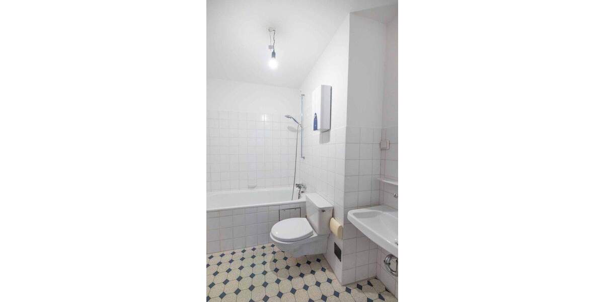 Etagenwohnung Erlangen Alterlangen - 2 Zimmer, 73 m&sup2;, 199.000&euro; | Angebot:25704361