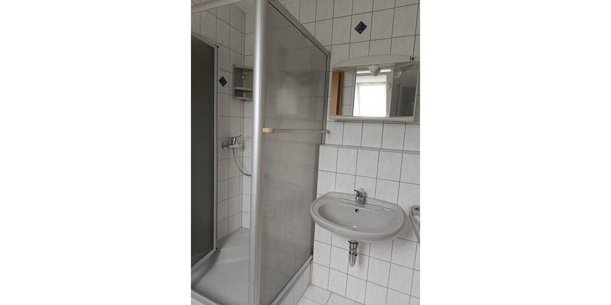 Dachgeschoßwohnung Erlangen Alterlangen - 1 Zimmer, 22 m&sup2;, 450&euro; | Angebot:26422262