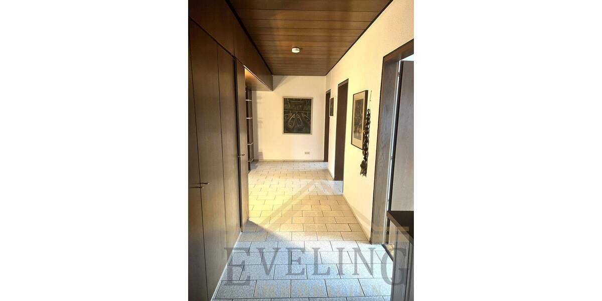 Etagenwohnung Erlangen Innenstadt - 5 Zimmer, 159 m&sup2;, 670.000&euro; | Angebot:25681396