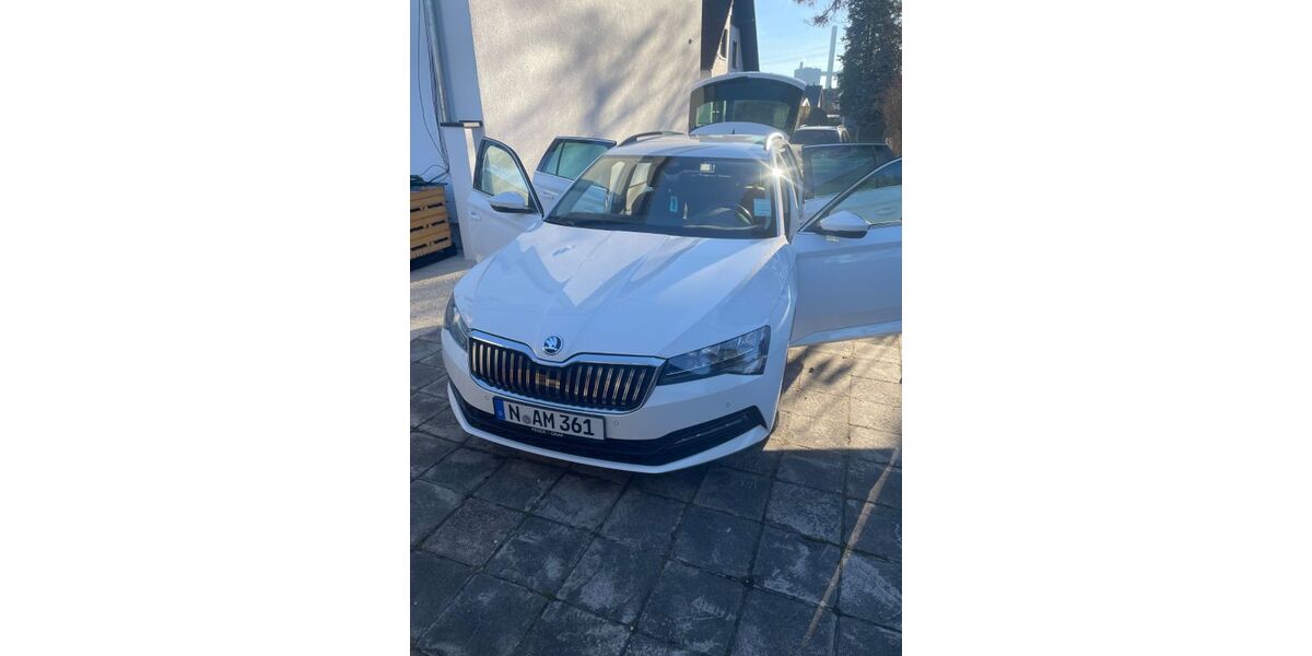 Skoda Superb 122.000 km 19.000 &euro; Nürnberg 90449