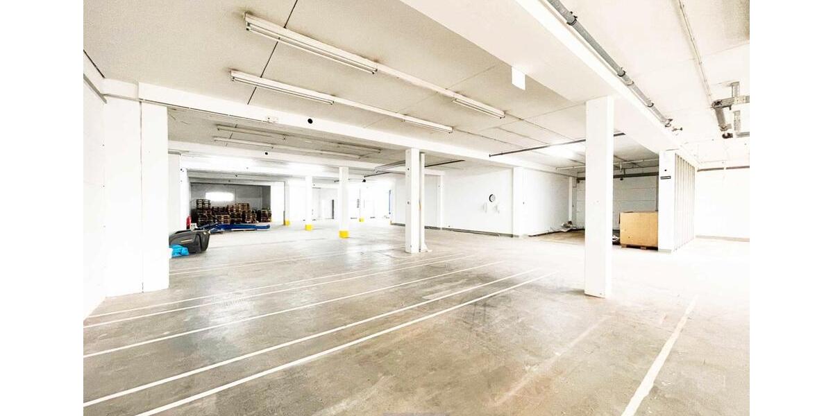 ERLANGEN - WETTERKREUZ: 2 GROSSE HALLEN FÜR LAGERPRODUKTIONBEHEIZTLICHTBÜROA3A73AIRPORT zimmer