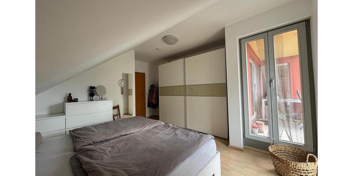 Dachgeschoßwohnung Erlangen Bruck - 3 Zimmer, 83 m&sup2;, 450.000&euro; | Angebot:26071666