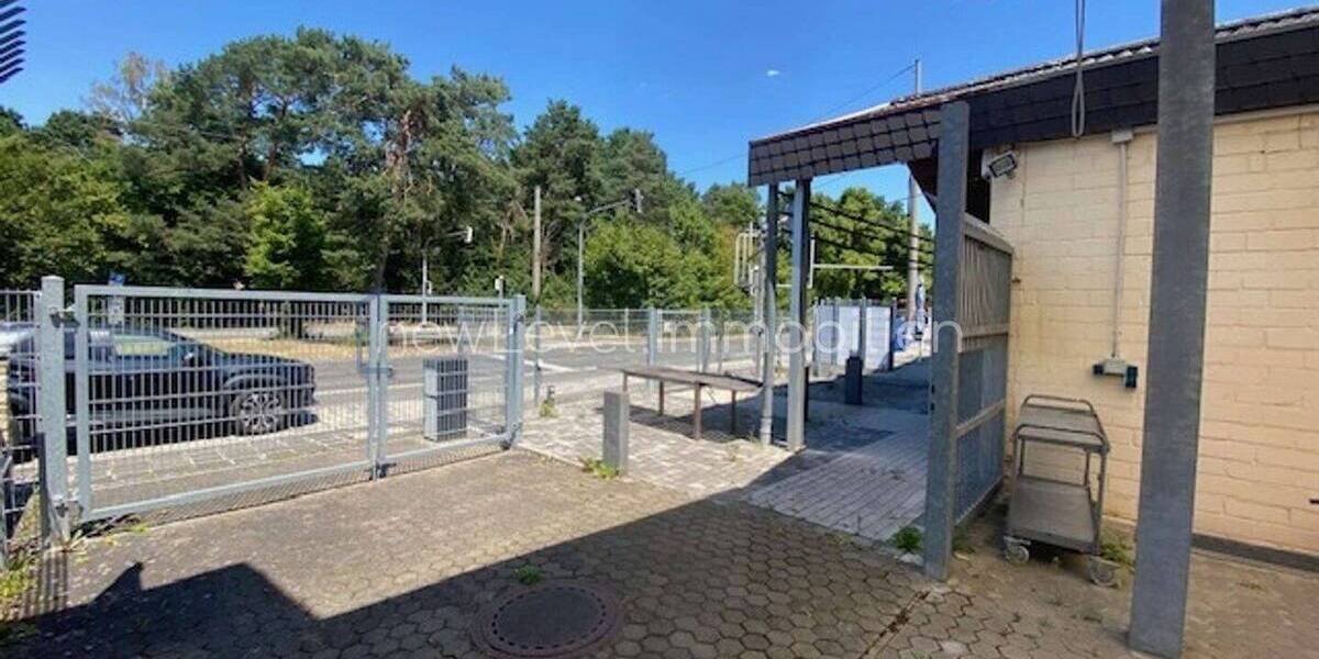 Nbg.-Süd: Grundstück mit Bestand für GastroHandel, vielseitig nutzbar. Auch Wohnbebauung möglich zimmer