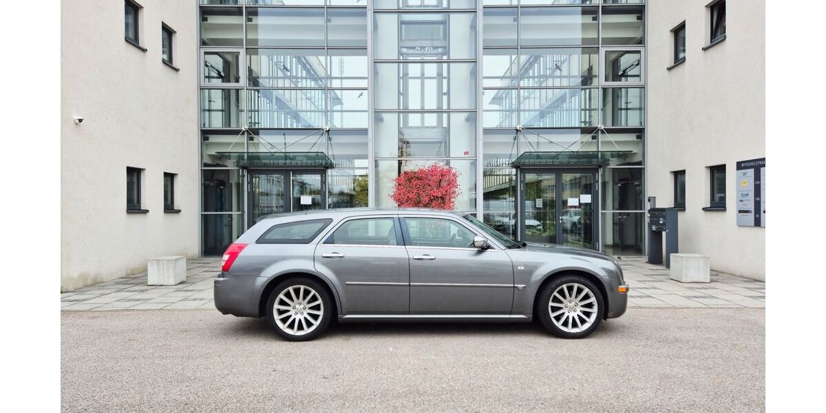 Chrysler 300C 170.000 km 9.990 &euro; Nürnberg 90431