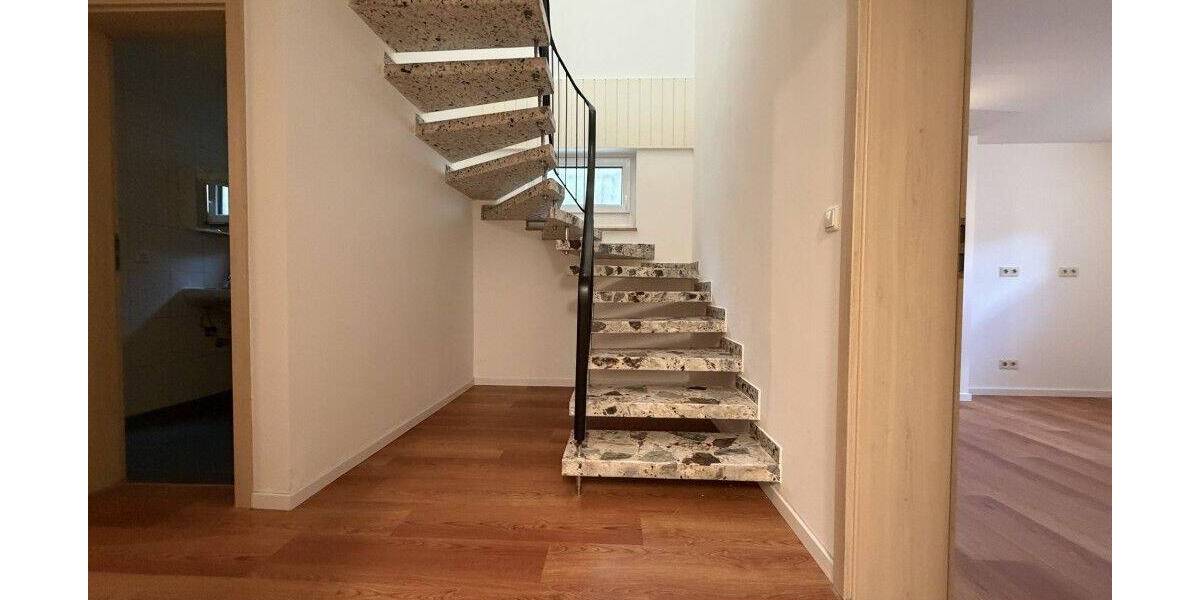Etagenwohnung Hemhofen Zeckern - 4 Zimmer, 114 m&sup2;, 1.350&euro; | Angebot:26804020