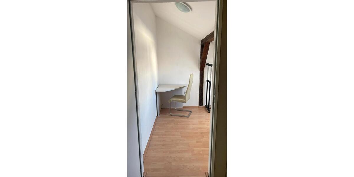 Dachgeschoßwohnung Nürnberg Eberhardshof - 1 Zimmer, 10 m&sup2;, 380&euro; | Angebot:26698808