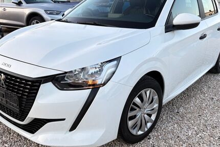 Peugeot 208 148.000 km 7.990 &euro; Rednitzhembach 91126