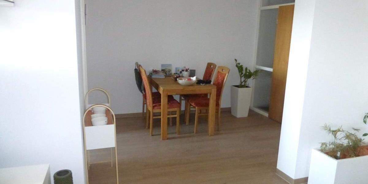 ENTSPANNUNG PUR! Moderne, helle 3 ZW (3. OG, Lift) mit Wintergarten, EBKü., TG-Stellplatz in ruhiger, grüner Lage direkt am Volkspark Marienberg. 3 zimmer