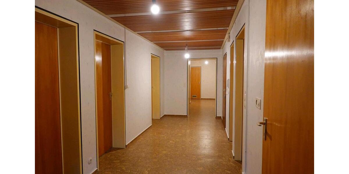 Etagenwohnung Uttenreuth - 5 Zimmer, 125 m&sup2;, 375.000&euro; | Angebot:25593138