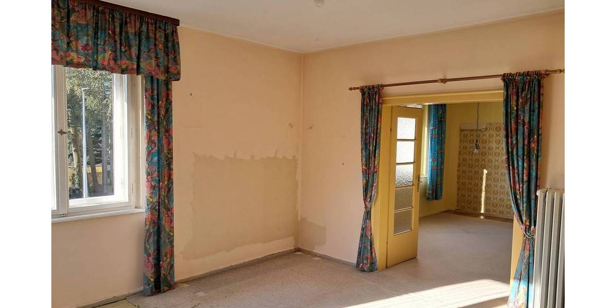 ...in einer der begehrtesten Wohnlagen...DHH mit Erweiterungspotential in Erlangen 9 zimmer