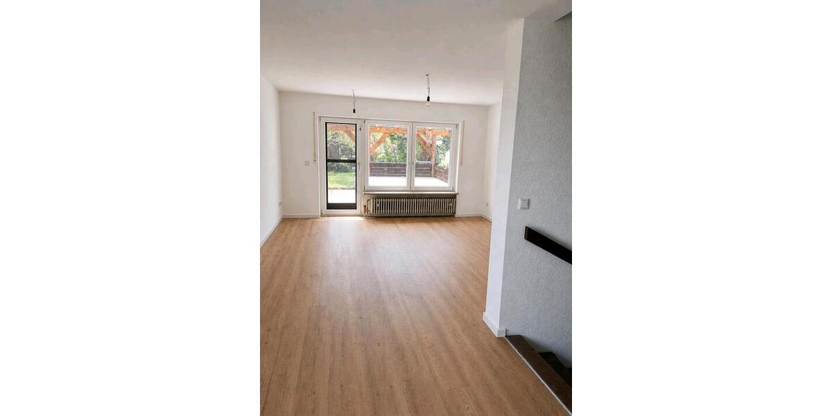 Reihenhaus Schwabach - 4 Zimmer, 100 m&sup2;, 1.700&euro; | Angebot:26432109