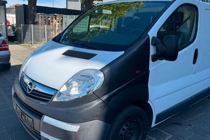 Opel Vivaro 151.200 km 5.999 &euro; Nürnberg 90431