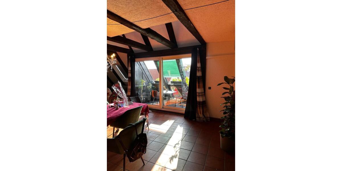 Dachgeschoßwohnung Nürnberg Gaismannshof - 5 Zimmer, 125 m&sup2;, 1.500&euro; | Angebot:27605204
