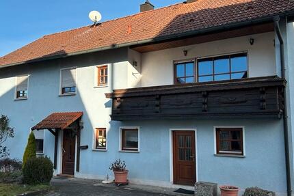 Haus Lauf an der Pegnitz - 7 Zimmer, 170 m&sup2;, 430.000&euro; | Angebot:25408089