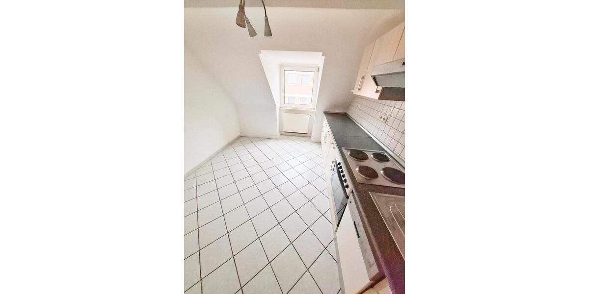 Dachgeschoßwohnung Nürnberg Rabus - 3.5 Zimmer, 79 m&sup2;, 800&euro; | Angebot:25158101