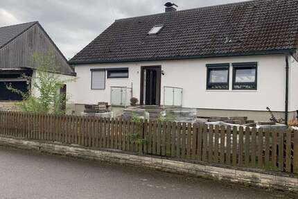 Haus zum Kaufen in Pyrbaum 433.500 € 170 m² 7 zimmer