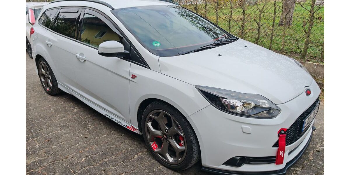Ford Focus 166.620 km 12.450 &euro; Leinburg 91227