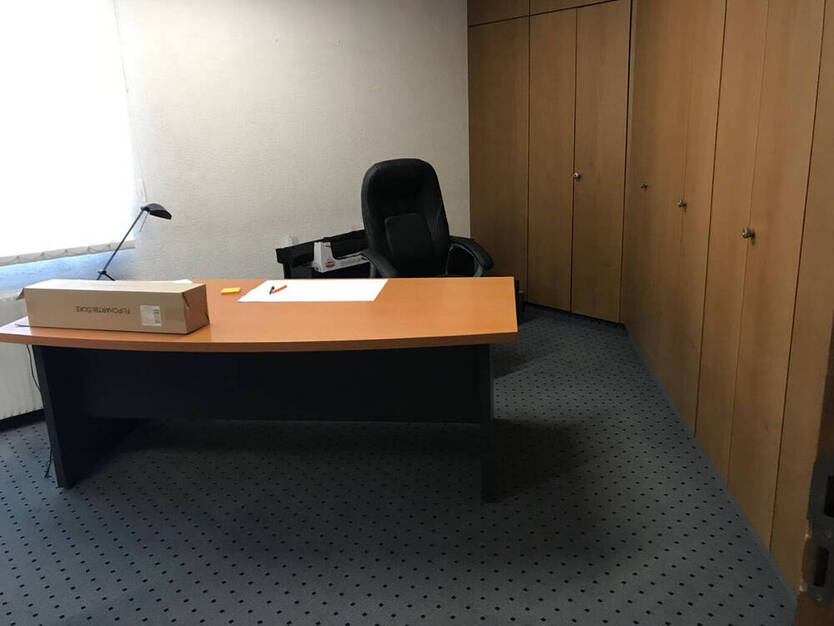 Möbliertes Einzelbüro, vielseitig nutzbar, auch als Tagesbüro - All-in-Miete