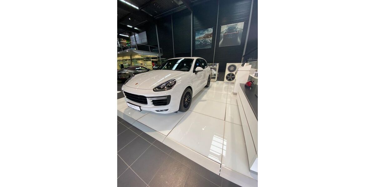 Porsche Cayenne 120.000 km 39.900 &euro; Nürnberg 90491