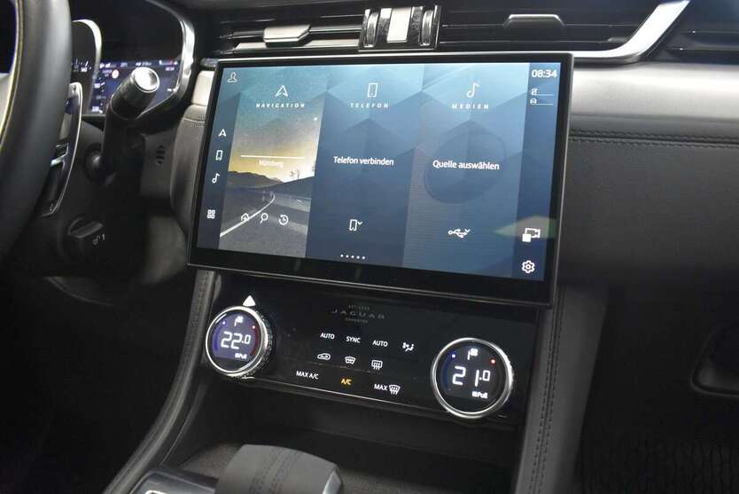 Jaguar F-Pace 139.797 km 28.770 € Nürnberg 90431