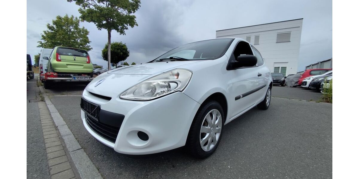 Renault Clio 148.250 km 2.450 &euro; Fürth 90763