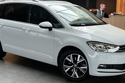 VW Touran 124.741 km 22.740 € Cadolzburg bei Nürnberg 90556