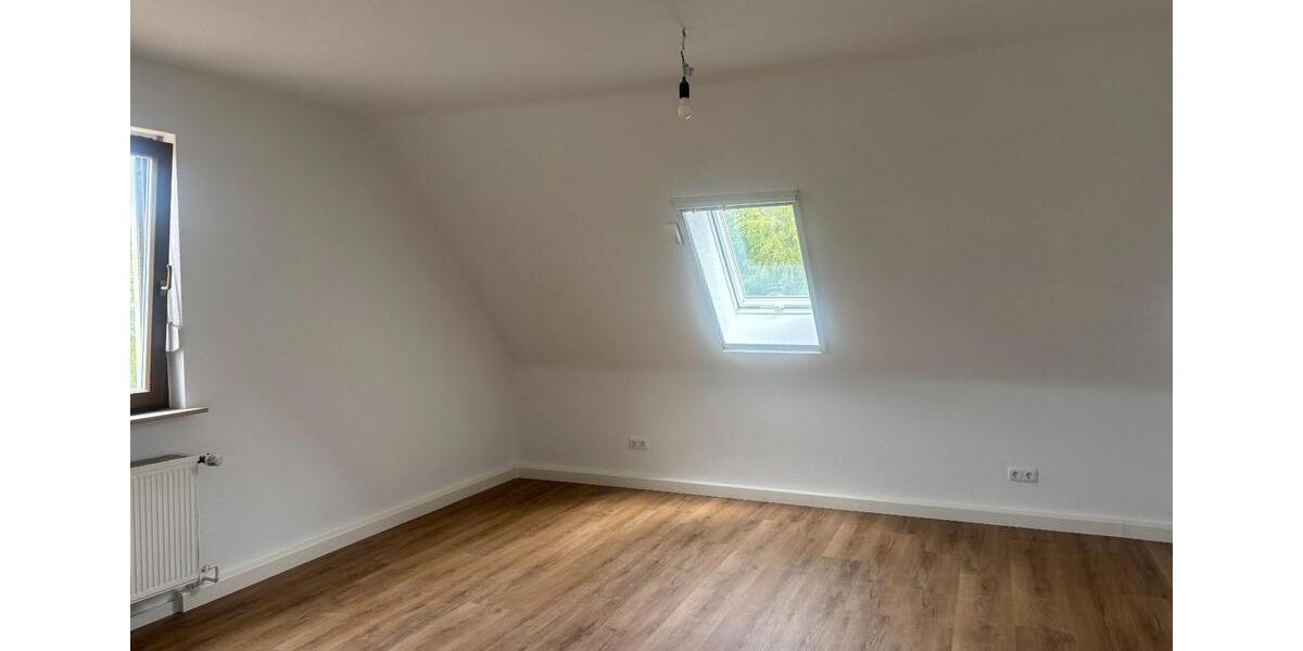 Etagenwohnung Neunkirchen am Brand - 3 Zimmer, 123 m&sup2;, 1.200&euro; | Angebot:26664495