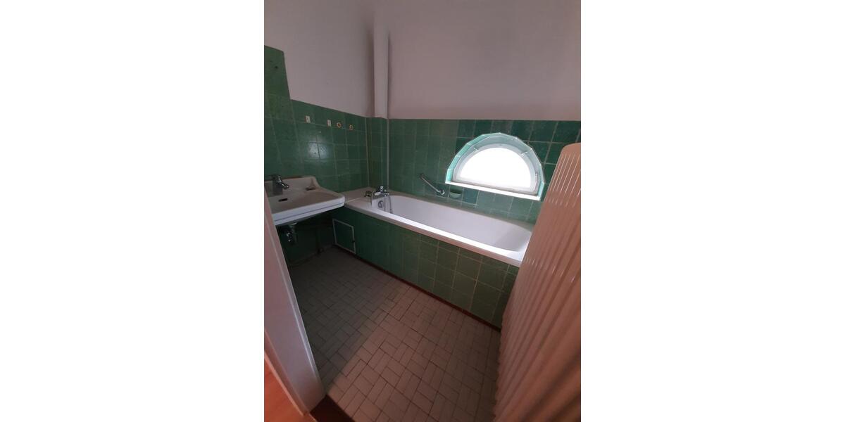 Doppelhaushälfte erweiterbar und teilbar in Ziegelstein 4 zimmer