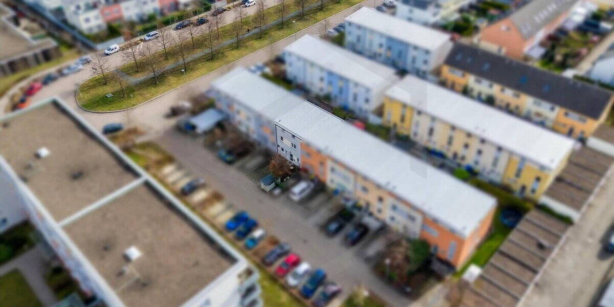 Reihenmittelhaus Nürnberg Großreuth b Schweinau - 5 Zimmer, 138 m&sup2;, 739.000&euro; | Angebot:26253565