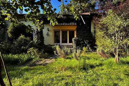 Haus zum Kaufen in Erlangen 695.000 € 142.32 m² 6 zimmer