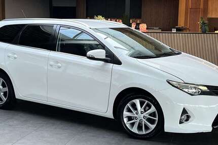 Toyota Auris 225.000 km 4.740 &euro; Cadolzburg 90556