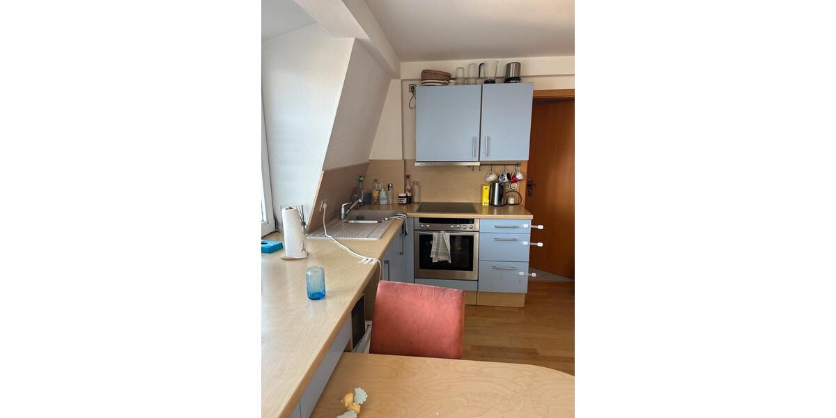 Zu vermieten: 1,5-Zimmer-Wohnung, 34 m² (Dachgeschoss) 1.5 zimmer