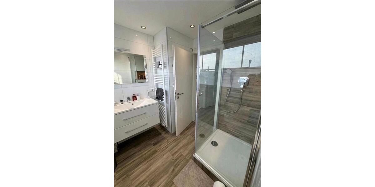 Dachgeschoßwohnung Nürnberg Gaismannshof - 2.5 Zimmer, 68 m&sup2;, 950&euro; | Angebot:27621686