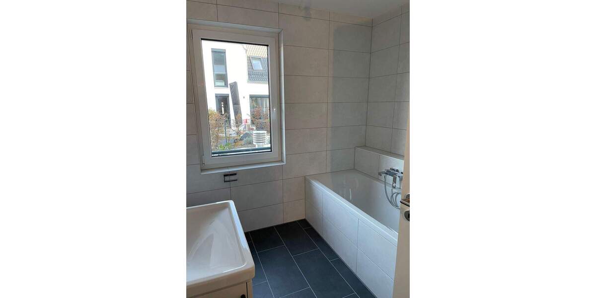 4-Zimmer-Wohnung mit Einbauküche in Dechsendorf 4 zimmer