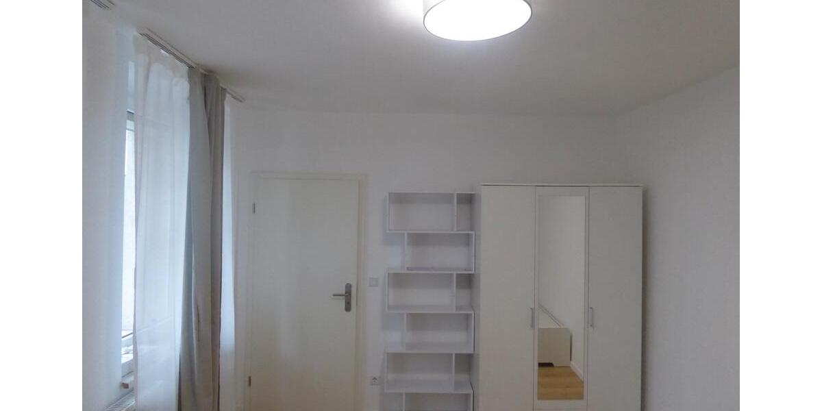 Etagenwohnung Nürnberg Gleißhammer - 1 Zimmer, 14 m&sup2;, 575&euro; | Angebot:26682597
