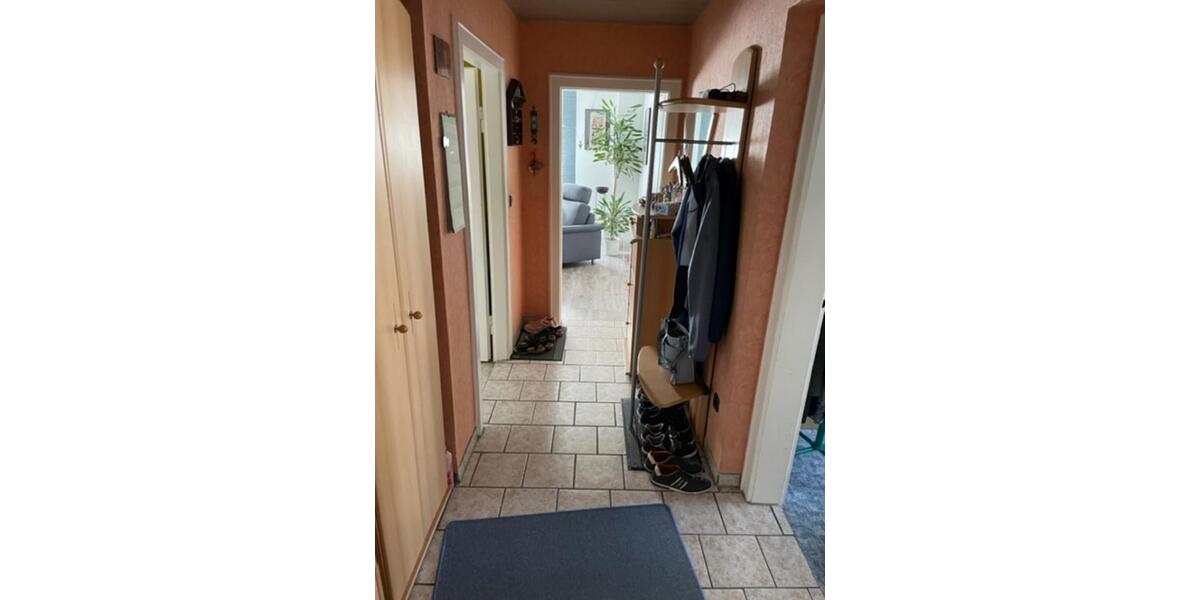 Helle, ruhige, renovierte, 3-Zi-Whg, EG, gute Lage nähe U-Bahn 3 zimmer