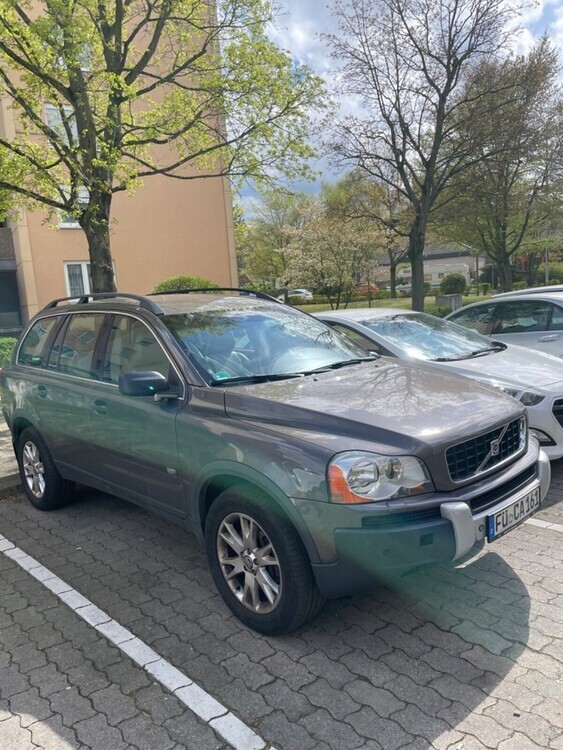 Volvo XC90 274.050 km 4.680 € Fürth 90744