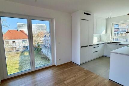 Wohnung Erlangen Am Anger - 3 Zimmer, 90 m&sup2;, 1.840&euro; | Angebot:24981802