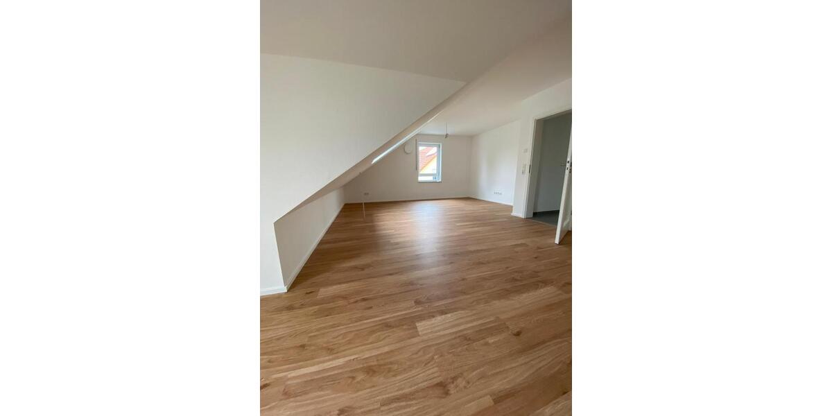 Dachgeschoßwohnung Erlangen Bruck - 2 Zimmer, 59 m&sup2;, 1.000&euro; | Angebot:26413568