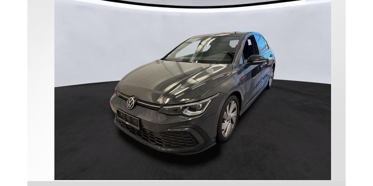 VW Golf 16.211 km 27.870 &euro; Fürth 90763