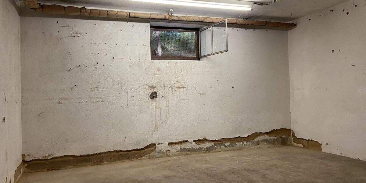 Einfamilienhaus Roßtal Weitersdorf - 9 Zimmer, 187 m&sup2;, 349.000&euro; | Angebot:25211193