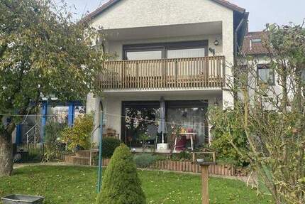 Haus Oberasbach Unterasbach - 8 Zimmer, 188 m&sup2;, 560.000&euro; | Angebot:25654153