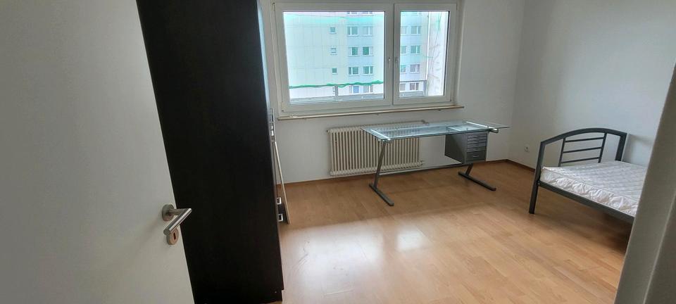 Etagenwohnung Erlangen Bruck - 3 Zimmer, 85 m&sup2;, 490&euro; | Angebot:26215592