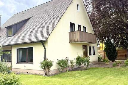 Haus Nürnberg Altenfurt - 8 Zimmer, 182 m&sup2;, 695.000&euro; | Angebot:27133908