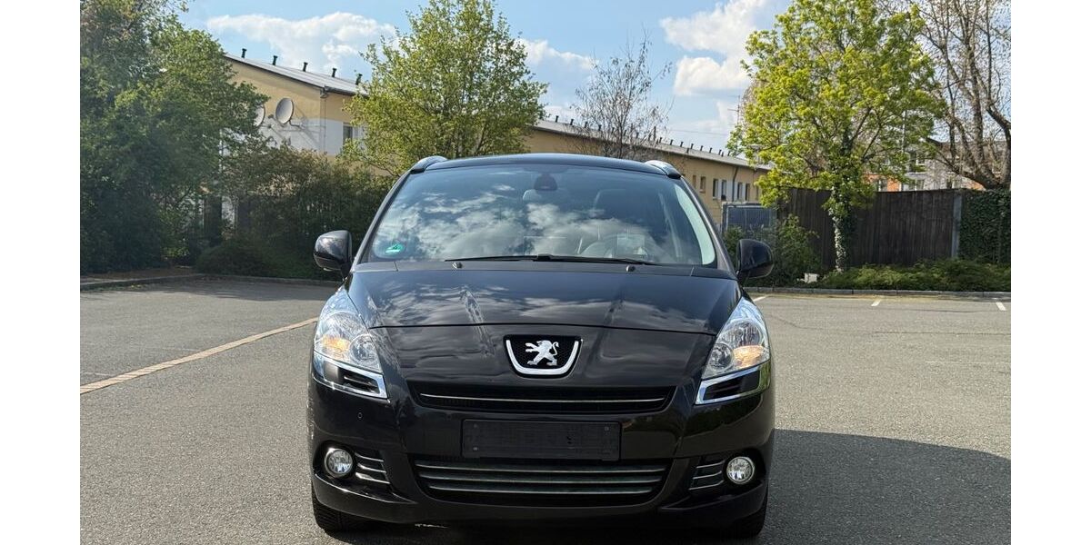 Peugeot 5008 116.000 km 4.499 &euro; Fürth 90763