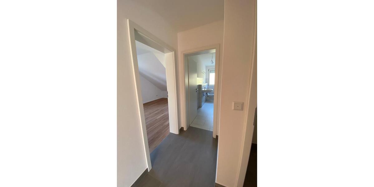 Dachgeschoßwohnung Erlangen Bruck - 2 Zimmer, 59 m&sup2;, 1.000&euro; | Angebot:26413568