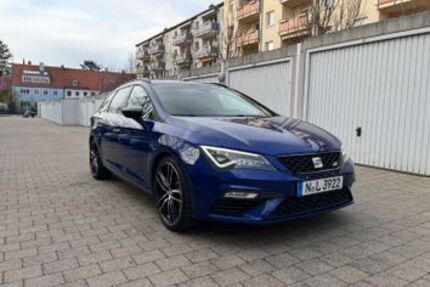 Seat Leon 136.000 km 17.000 &euro; Nürnberg 90409