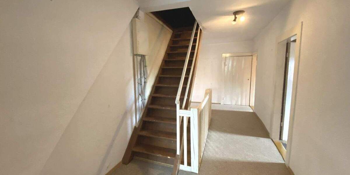 Einfamilienhaus Roßtal Weitersdorf - 9 Zimmer, 187 m&sup2;, 349.000&euro; | Angebot:25211193