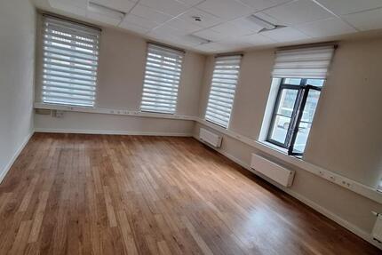 Gewerbeeinheit 132 QM Büro Praxis Kanzlei -1 Min zum Hauptbahnhof zimmer